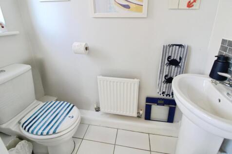 Cloakroom/WC