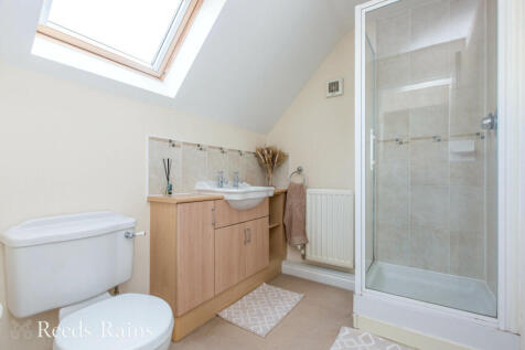 2nd Floorshower Room