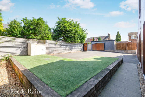 Front Garden/Parking
