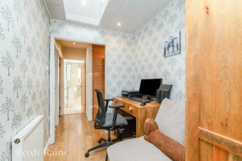 Inner Hall /Study