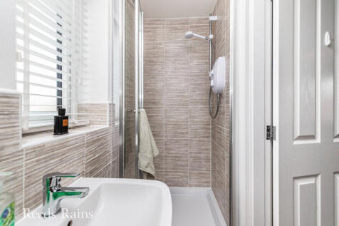 En-Suite 2