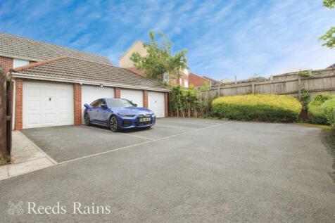 Garage &amp; Parking
