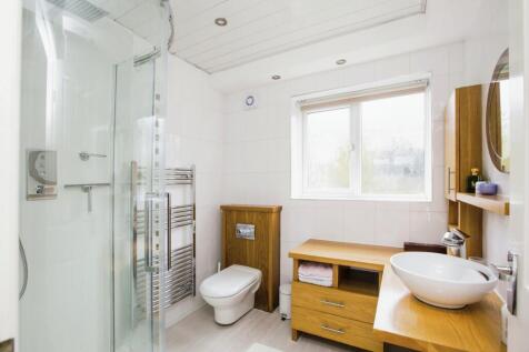 Bedroom 1 En Suite