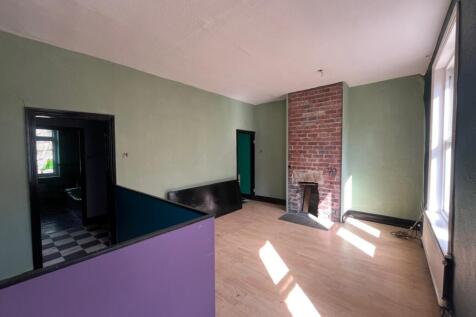 1st Floor Livingroom