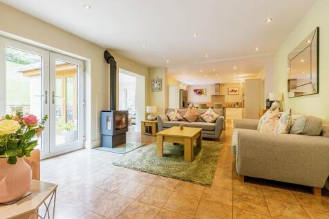 Kitchen/Living Space