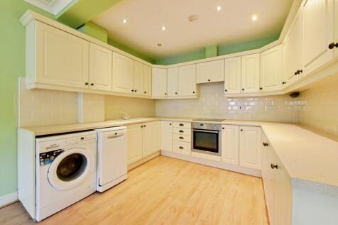 Lounge/Kitchen