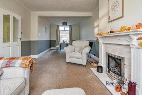 Sitting/Dining Room