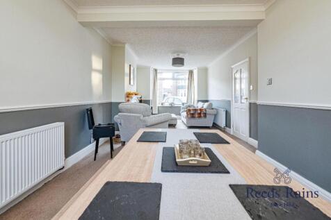 Sitting/Dining Room