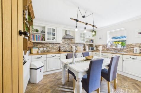 Breakfast Kitchen