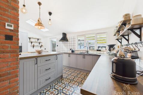 Breakfast Kitchen