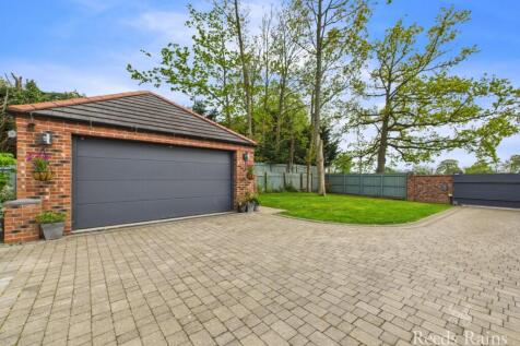 Double Garage