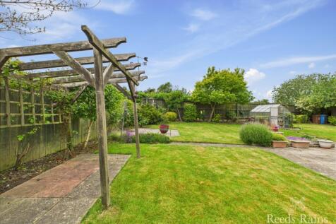 Side/Rear Garden