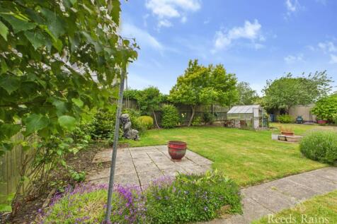 Side/Rear Garden
