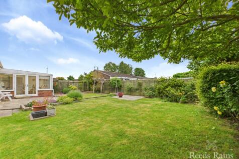 Side/Rear Garden