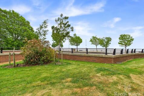 Communal Rear Garden