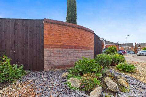 Front/Side Garden