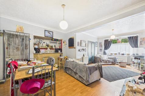 Sitting/Dining Room
