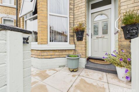 Front Forecourt