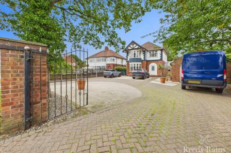 &#39;In-Out&#39; Driveway