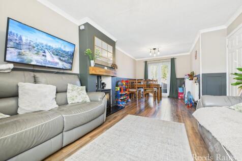 Sitting/Dining Room