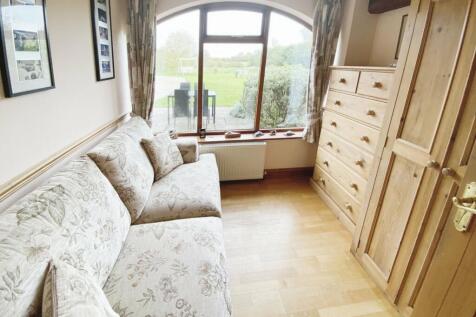 Bedroom 4/Study