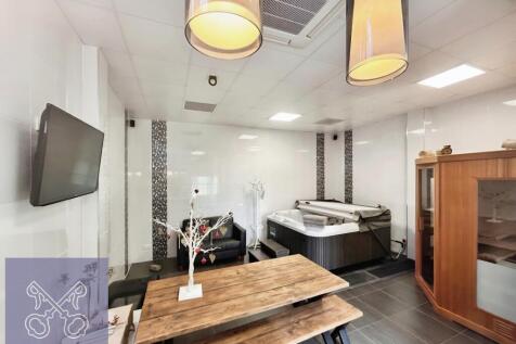 Leisure Suite