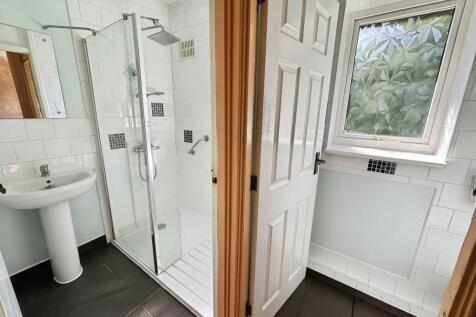 Shower Room &amp; Wc