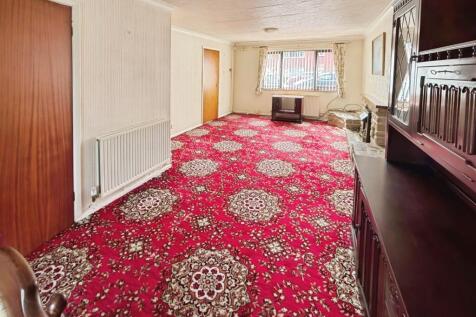 Lounge/Dning Area