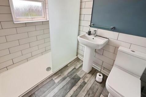 Ensuite Shower/Wc
