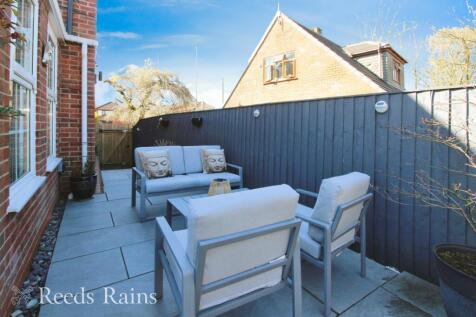 Side Patio Area