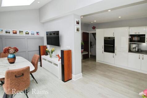 Family/Dining Room