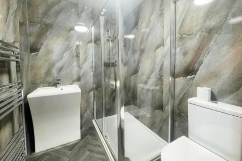 Ground Floor Shower