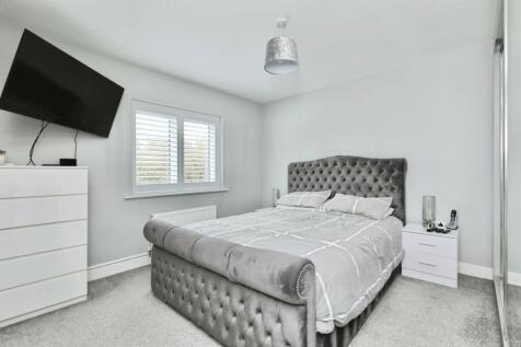 Maser Bedroom