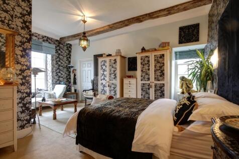 Bedroom 05