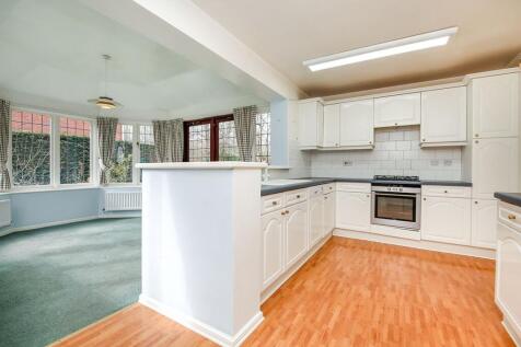 Kitchen/Living Area
