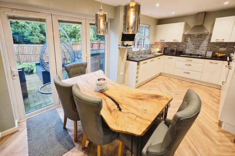 Diner/Kitchen