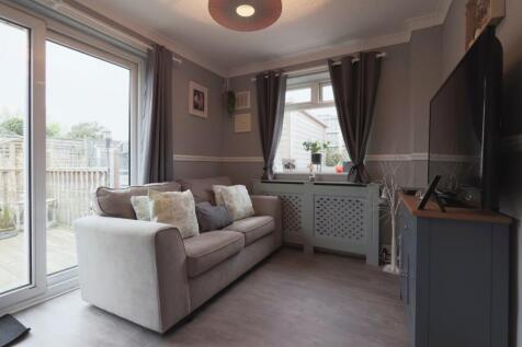 Sitting Room/Bed 4