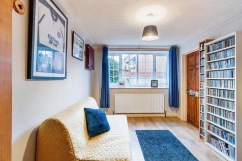 Bedroom 4/Office