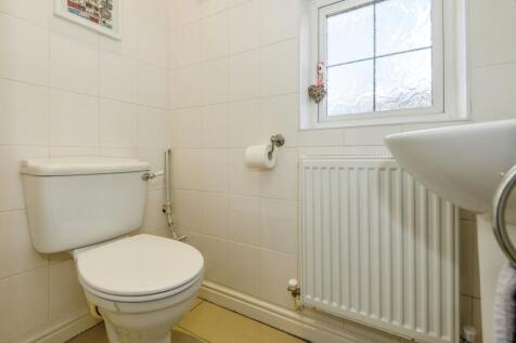 Cloakroom/Wc