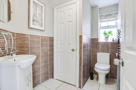 Cloakroom/Wc