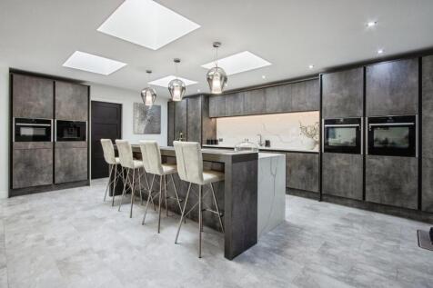 Kitchen/Living Area