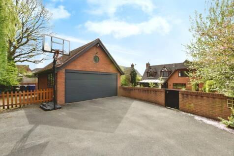 Double Garage