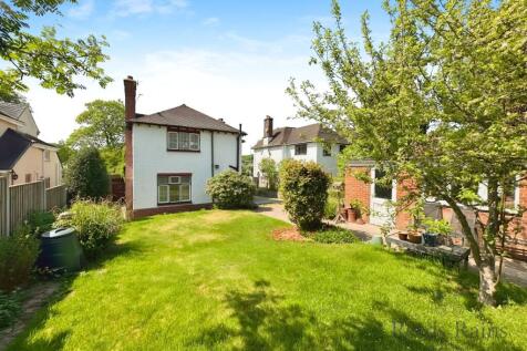 Front &amp; Rear Gardens