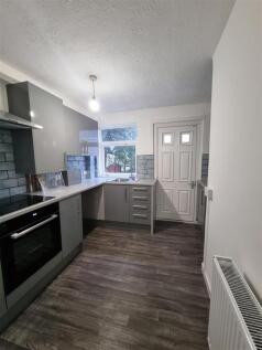 18 livingston terrace - kitchen.jpg