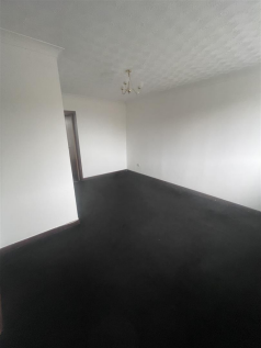 5 CaledoniaCrescent Lounge2.png