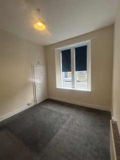 35 Springvale Street Bedroom1.png