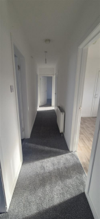 21c CaldonRoad Hallway3.png