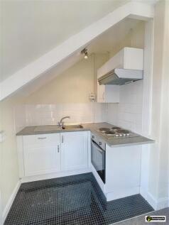 2L 22 Winton Street Kitchen.jpg