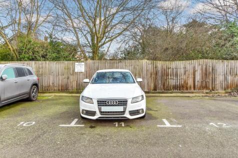 Driveway/Parking