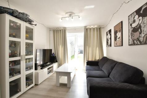 Lounge/ Dining Room